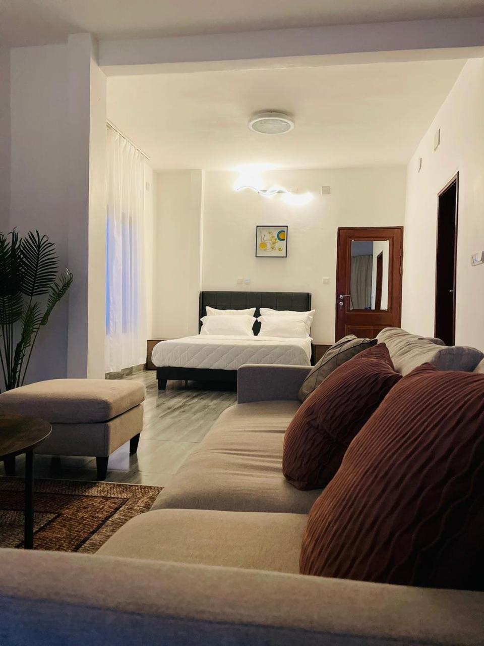 Krysta Light Guest House Kribi Ngoại thất bức ảnh