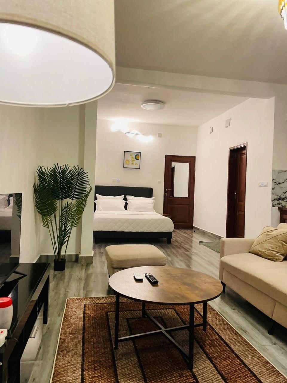 Krysta Light Guest House Kribi Ngoại thất bức ảnh