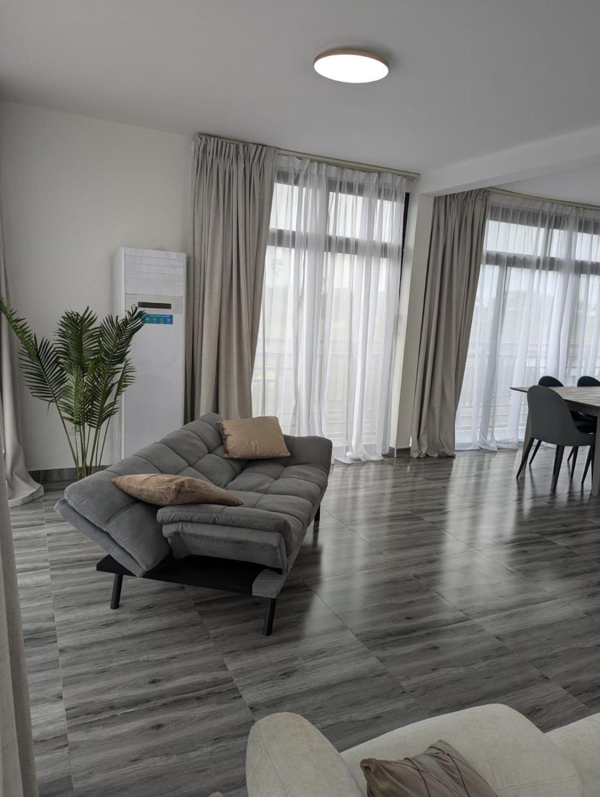 Krysta Light Guest House Kribi Ngoại thất bức ảnh