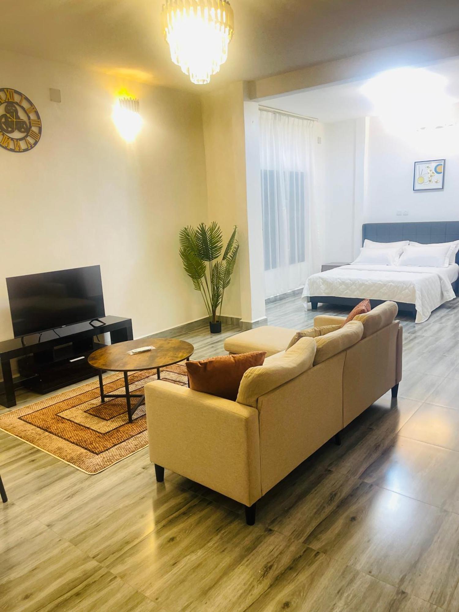Krysta Light Guest House Kribi Ngoại thất bức ảnh
